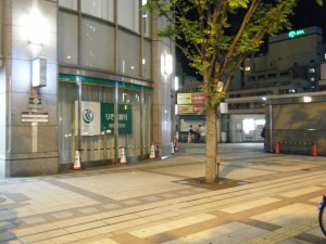 7:00 梅田ヨドバシカメラ1F りそなBK前 帰阪時、異なる乗車場所でもここが解散場所となります。
